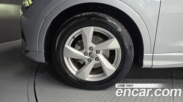 Audi Q3 2020 — Photo 25/33