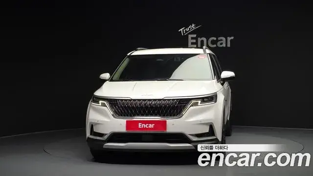 Kia Carnival 2022 — Фото 3/20