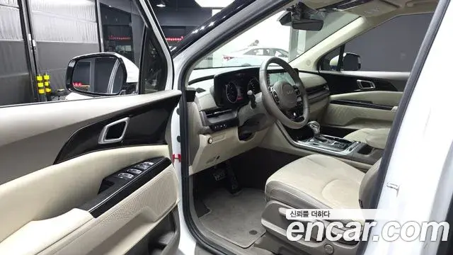 Kia Carnival 2022 — Фото 10/20