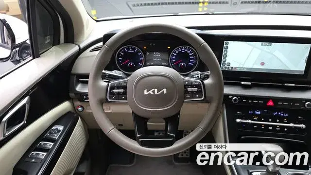 Kia Carnival 2022 — Фото 13/20