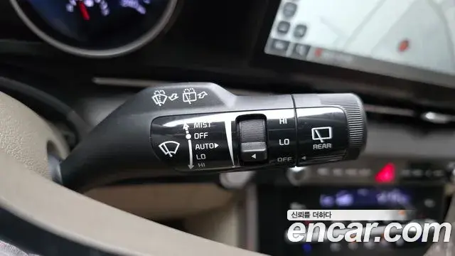 Kia Carnival 2022 — Фото 17/20