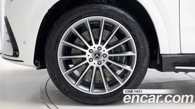 Mercedes-Benz GLE-Class 2025 — ფოტო 14/18