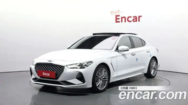 Genesis G70 2020 — Photo 16/31