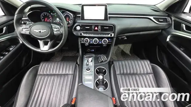 Genesis G70 2020 — Photo 4/31