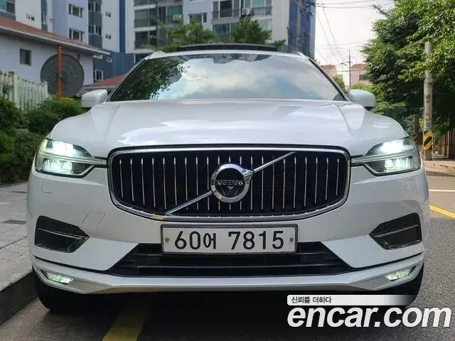 Volvo XC60 2018 — Şəkil 10/20