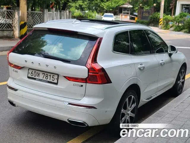 Volvo XC60 2018 — Şəkil 1/20