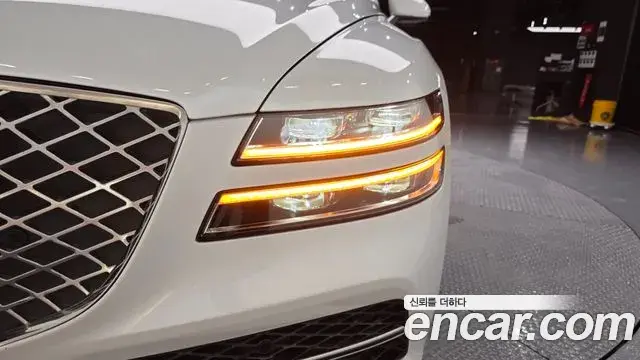Genesis G80 2023 — Şəkil 27/33