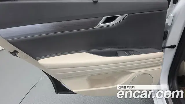 Genesis G80 2023 — Şəkil 17/33