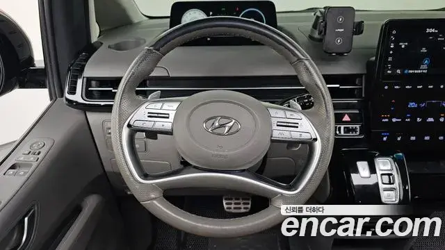 Hyundai Staria 2021 — Фото 13/20