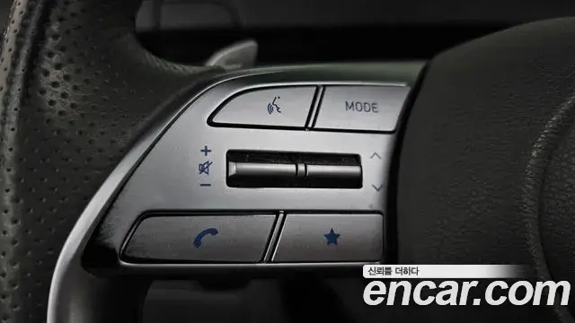 Hyundai Staria 2021 — Şəkil 1/36