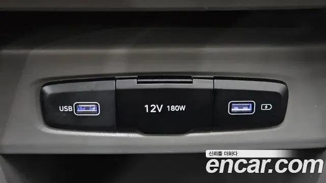 Hyundai Staria 2021 — Şəkil 24/36