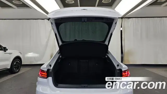 Volkswagen Arteon 2019 — Şəkil 7/37