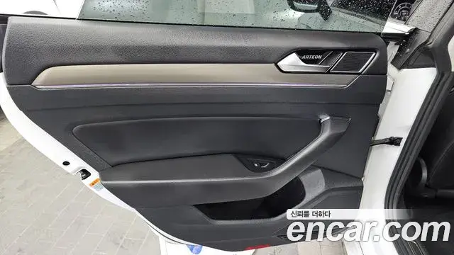 Volkswagen Arteon 2019 — Şəkil 9/37