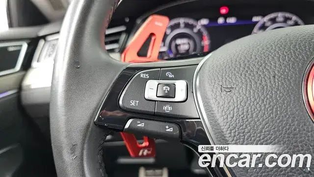 Volkswagen Arteon 2019 — Şəkil 13/37