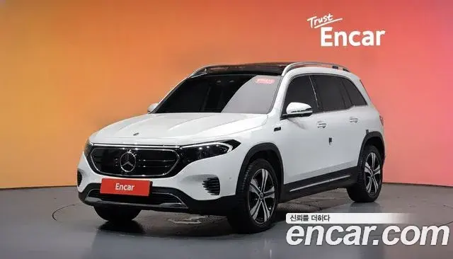 Mercedes-Benz EQB 2022 — Şəkil 14/35