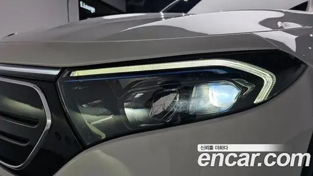 Mercedes-Benz EQB 2022 — Şəkil 6/35