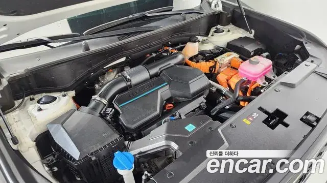 Hyundai Santa Fe 2024 — Şəkil 28/36