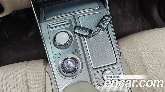 Genesis GV80 2023 — Photo 26/30