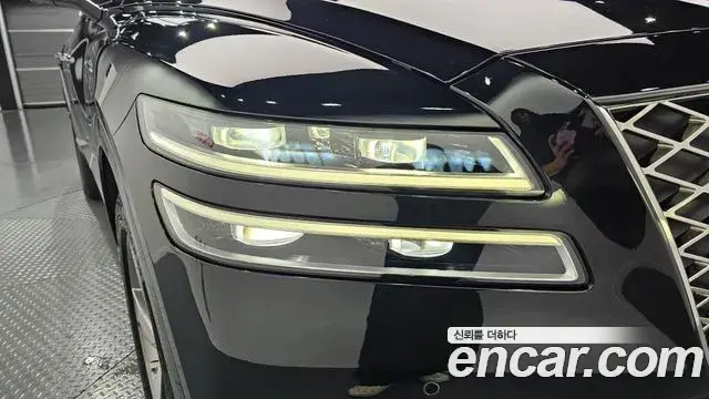 Genesis GV80 2023 — Photo 19/30
