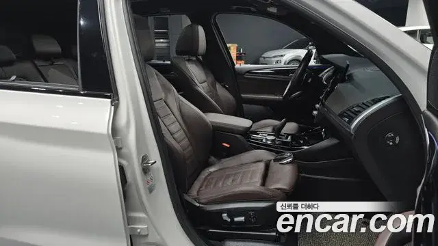 BMW X3 2019 — ფოტო 25/31