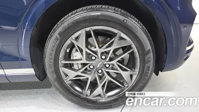 Genesis GV70 2021 — Photo 25/34