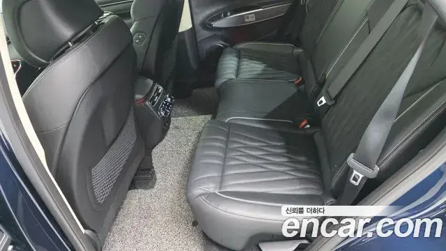 Genesis GV70 2021 — Photo 17/34