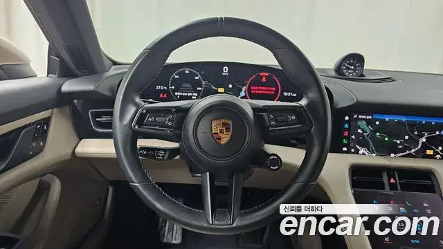 Porsche Taycan 2023 — Şəkil 30/34