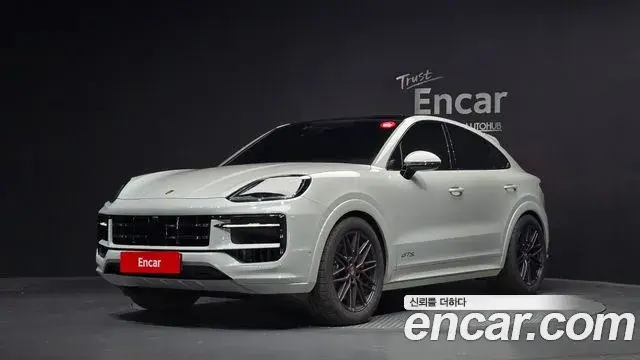 Porsche Cayenne 2025 — ფოტო 24/33