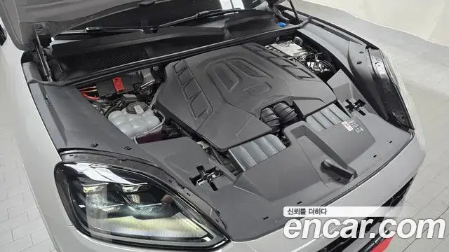 Porsche Cayenne 2025 — ფოტო 9/33