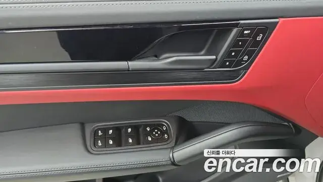 Porsche Cayenne 2025 — ფოტო 10/33