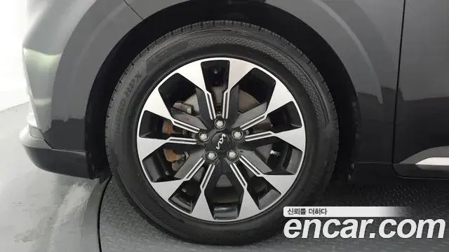 Kia Carnival 2022 — Photo 5/20