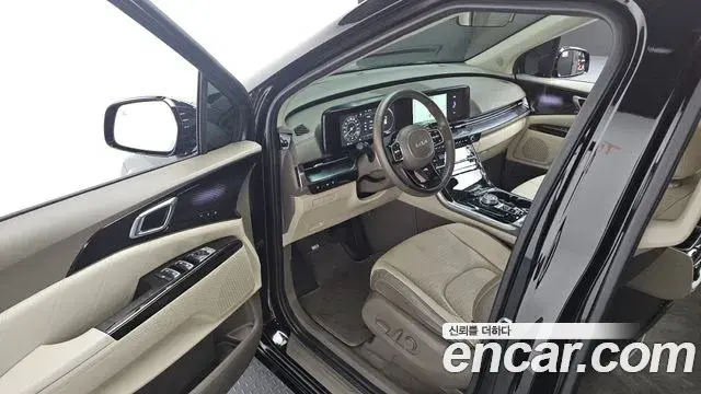 Kia Carnival 2022 — Photo 10/20