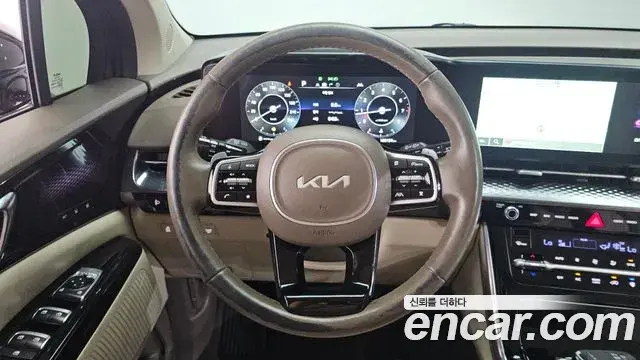 Kia Carnival 2022 — Photo 13/20