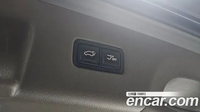Kia Carnival 2022 — Photo 18/20