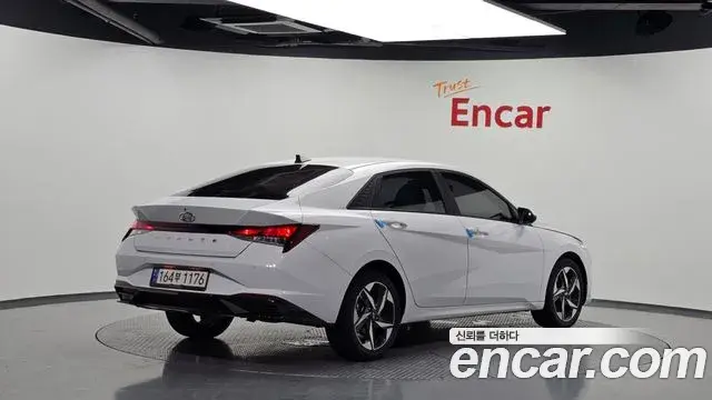 Hyundai Avante 2022 — Фото 2/20