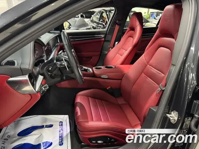 Porsche Panamera 2022 — Photo 5/16