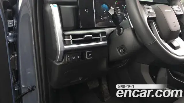 Hyundai Santa Fe 2025 — Фото 13/20