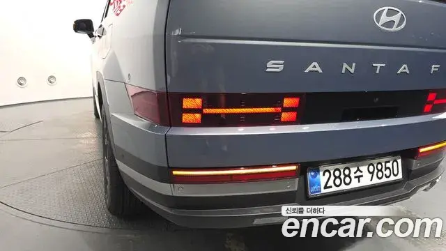 Hyundai Santa Fe 2025 — Photo 1/36