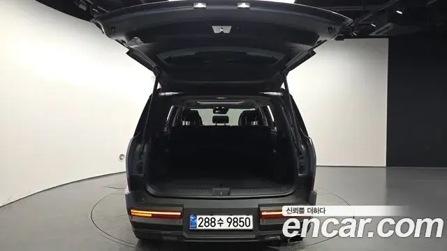 Hyundai Santa Fe 2025 — Photo 30/36