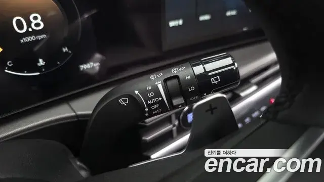 Hyundai Santa Fe 2025 — Photo 18/36