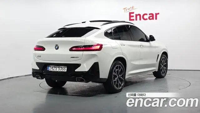 BMW X4 2023 — ფოტო 17/20