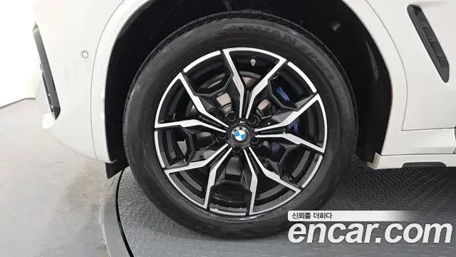 BMW X4 2023 — ფოტო 6/20