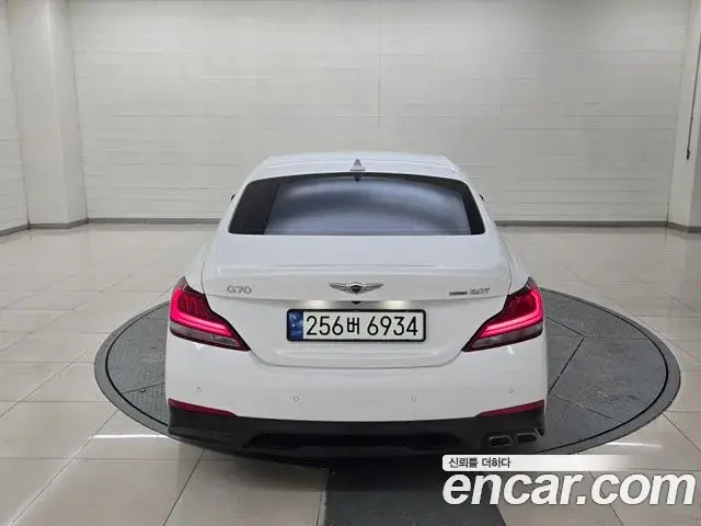 Genesis G70 2020 — Şəkil 14/20