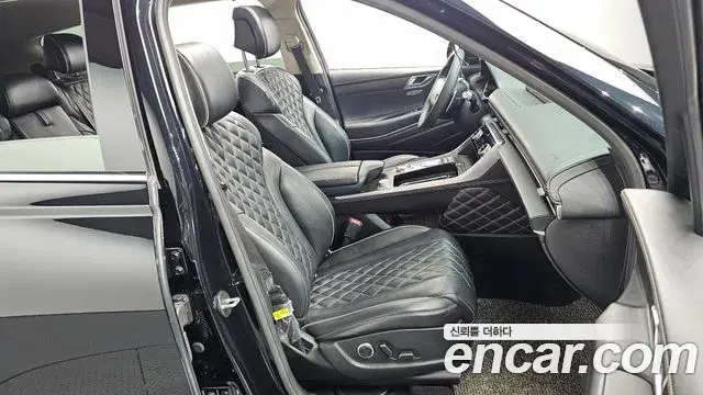 Genesis GV80 2020 — ფოტო 29/35