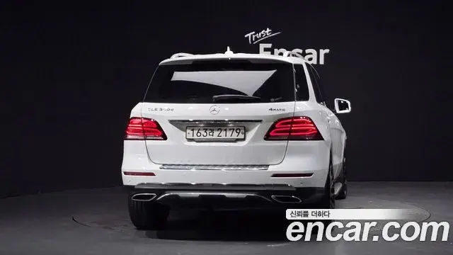 Mercedes-Benz GLE-Class 2018 — Фото 4/20