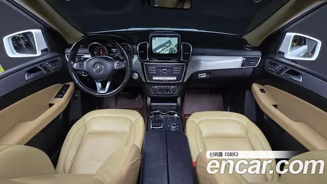 Mercedes-Benz GLE-Class 2018 — Фото 7/20