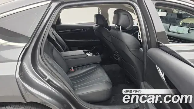 Genesis G80 2021 — ფოტო 7/20