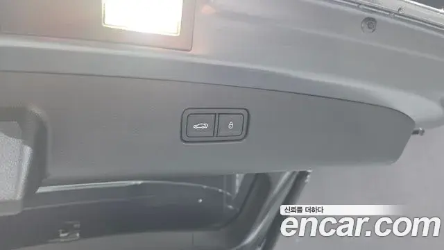 Genesis GV70 2023 — Photo 19/35