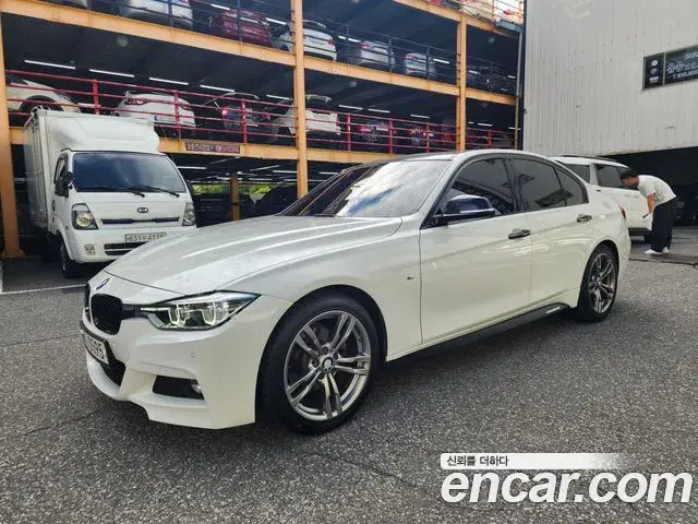 BMW 3 Series 2018 — Şəkil 1/18