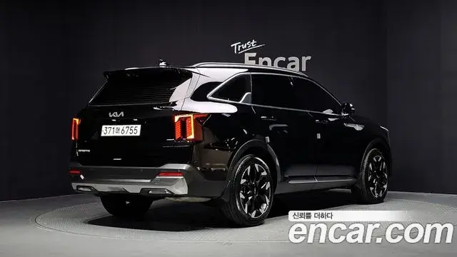 Kia Sorento 2024 — Фото 2/20